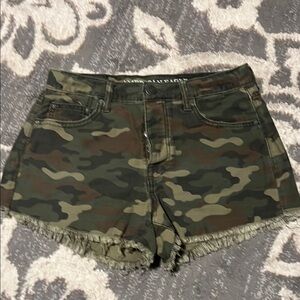 American Eagle Outfitters Green Camo Shorts hi rise